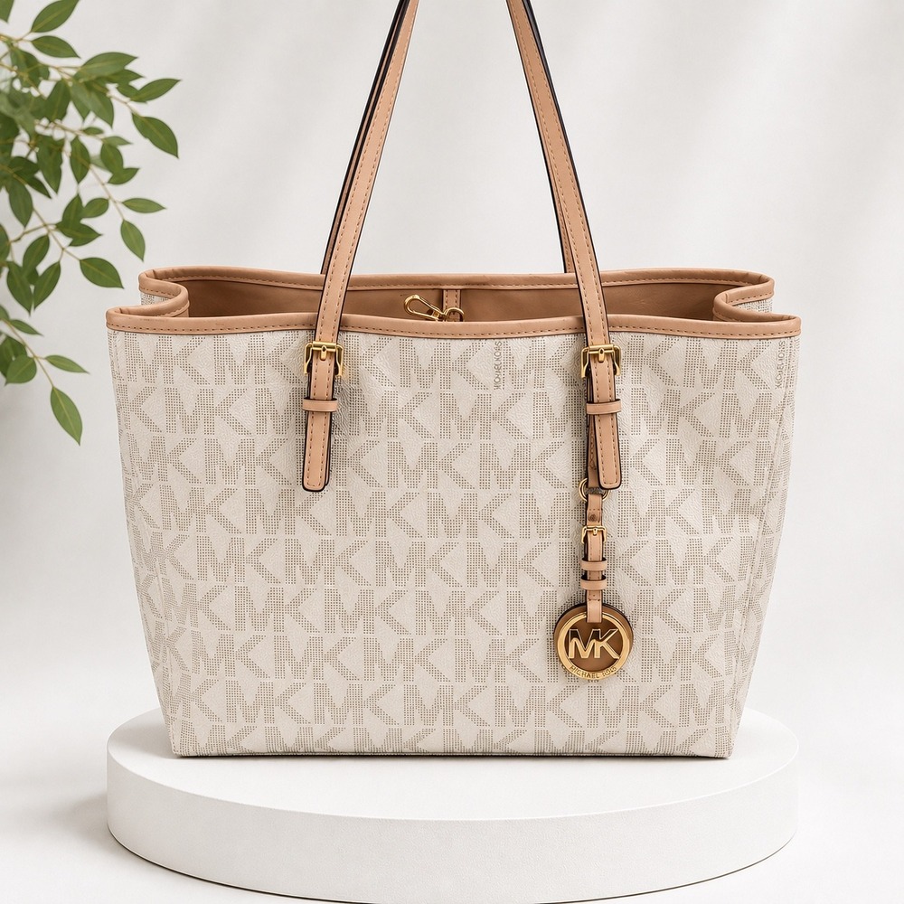 Michael Kors Voyager Tote Bag Vanilla Monogram Logo Acorn Trim Gold Hardware